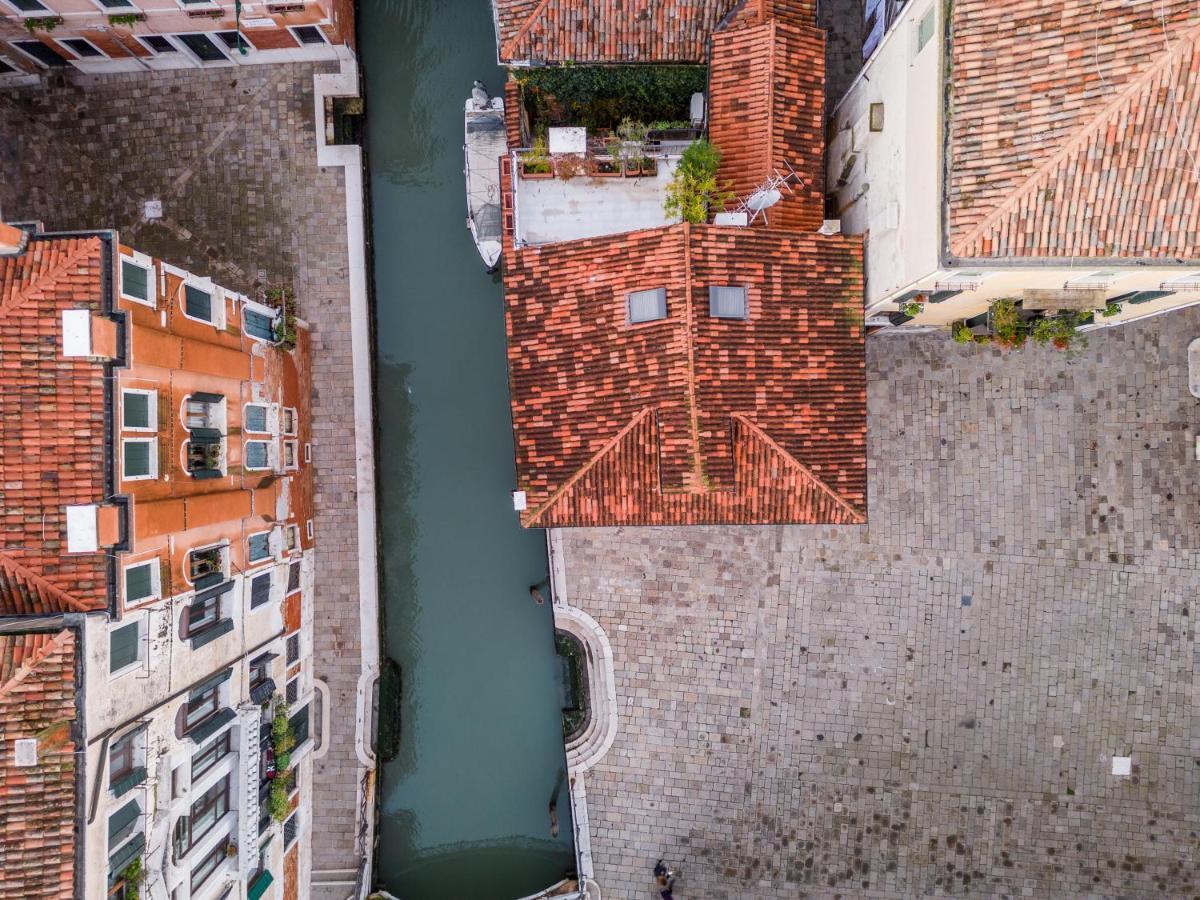 Garden Mansion With Private Mooring R&R Lejlighed Venedig Eksteriør billede