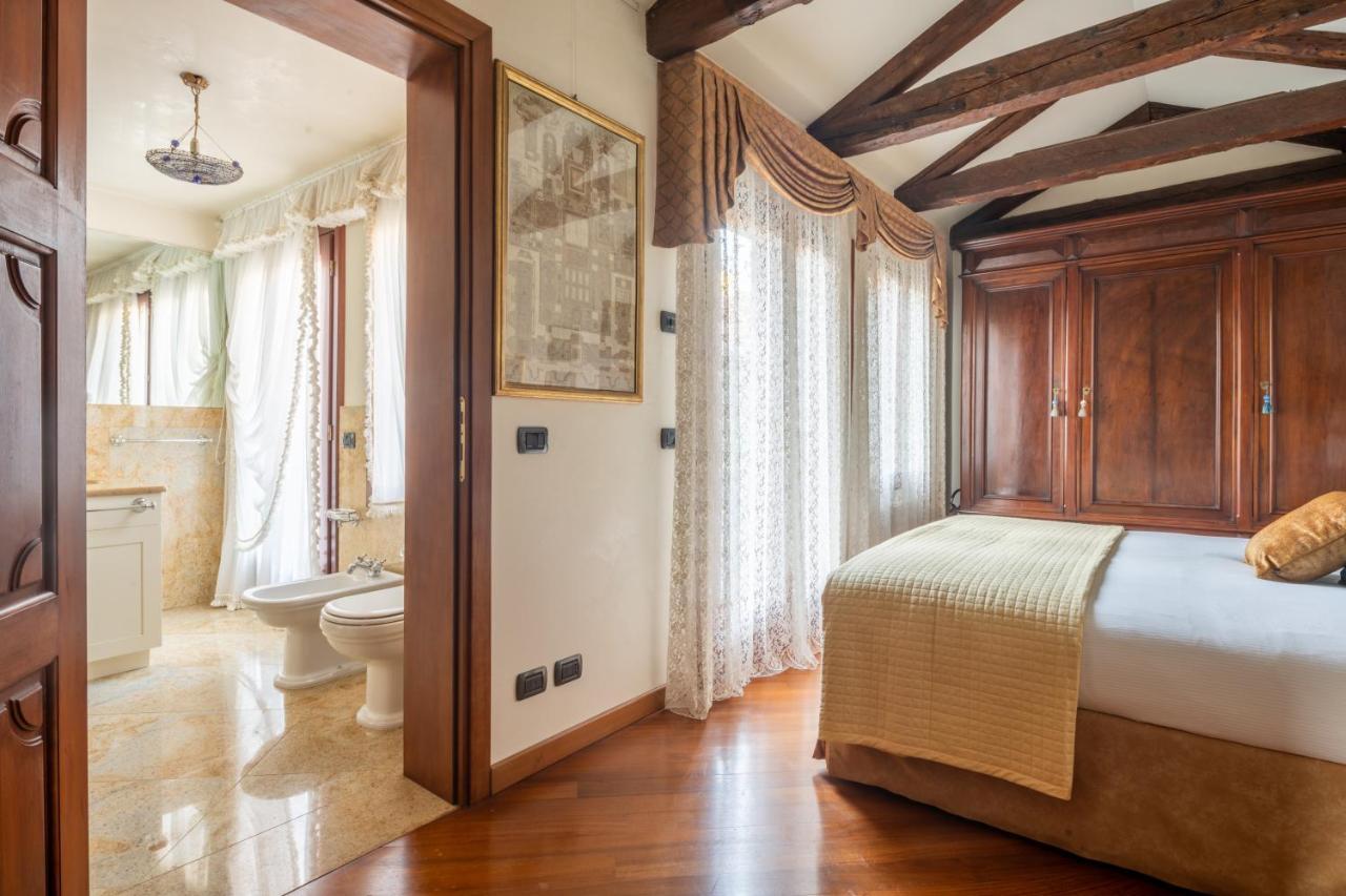 Garden Mansion With Private Mooring R&R Lejlighed Venedig Eksteriør billede